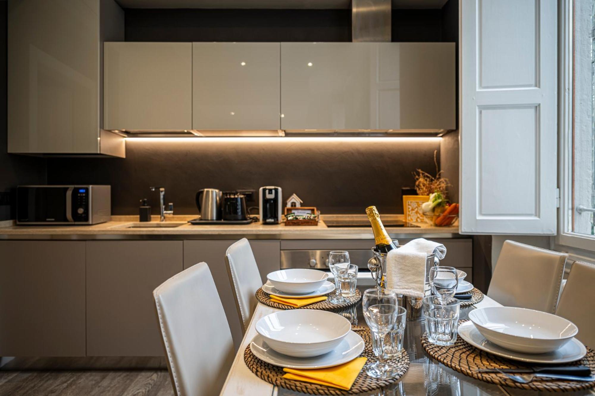Cherubini Palace Thematic Apartment Firenze Kültér fotó